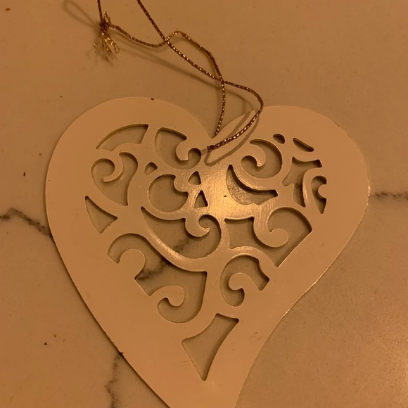 Victoria Secret Gold ornaments - Picture 7 of 7